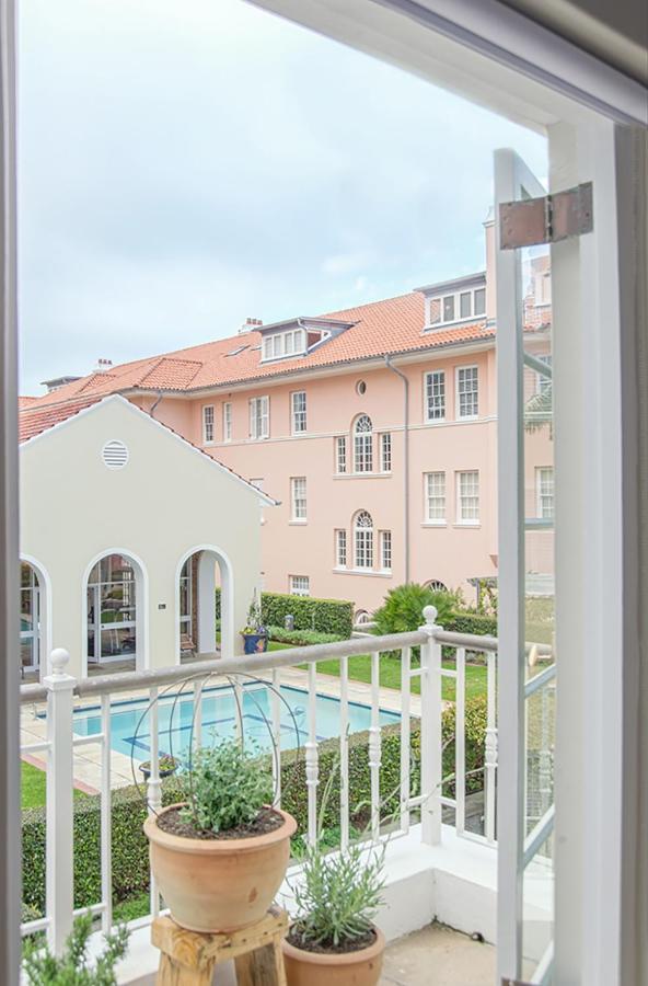 Charming Coastal Townhouse At The Majestic Villa Kalk Bay Exterior photo