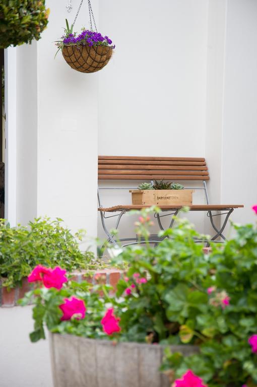 Charming Coastal Townhouse At The Majestic Villa Kalk Bay Exterior photo